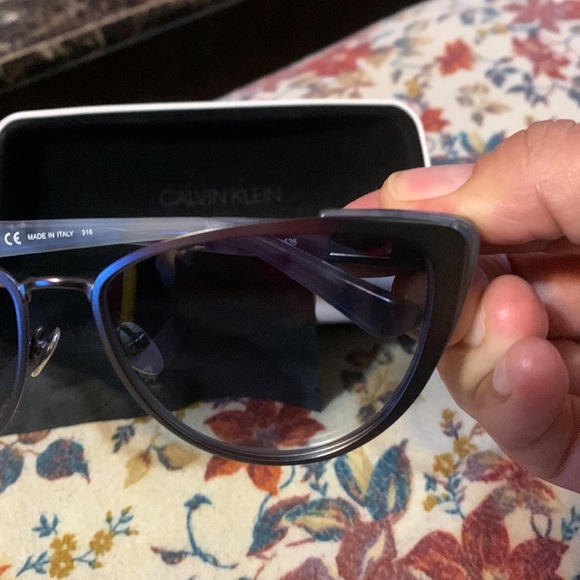 Calvin Klein sunglasses main image 6